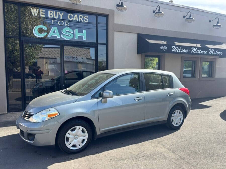 2011 NISSAN Versa