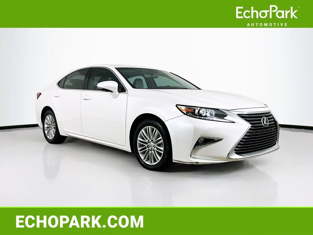 2016 LEXUS ES