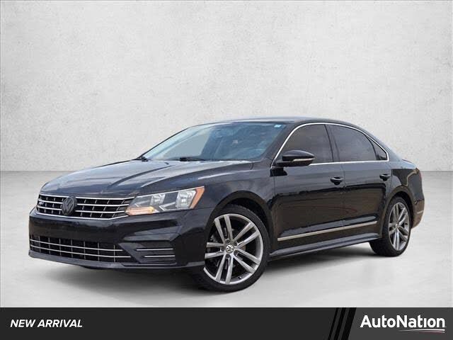 2016 VOLKSWAGEN Passat