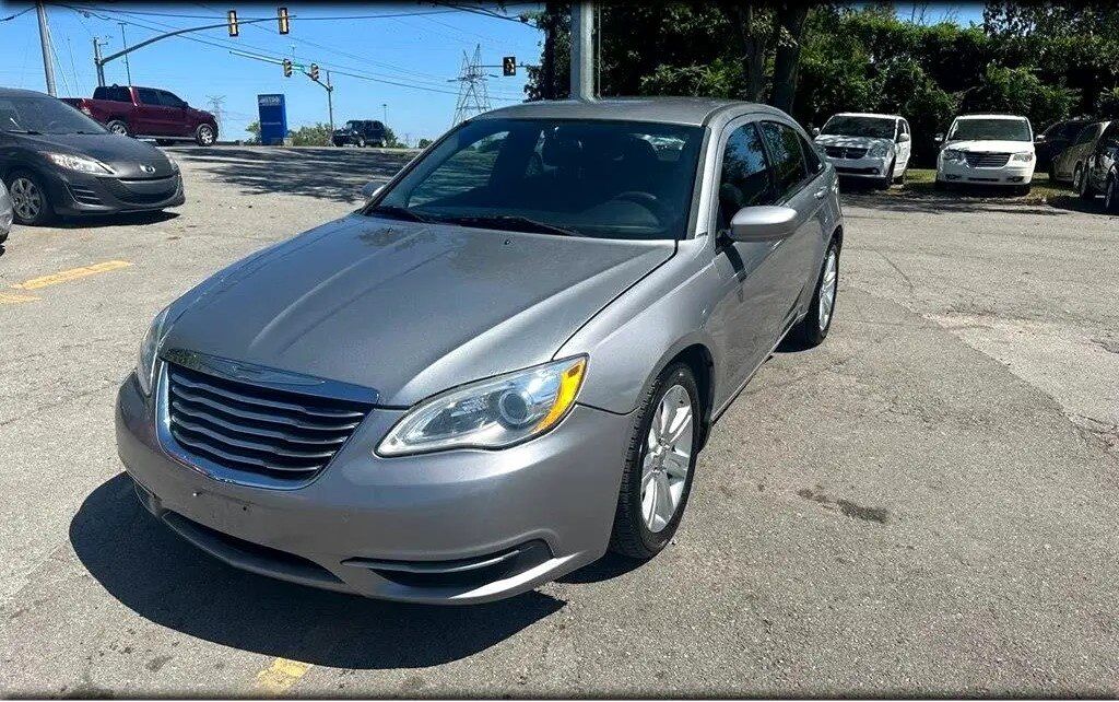 2013 CHRYSLER 200