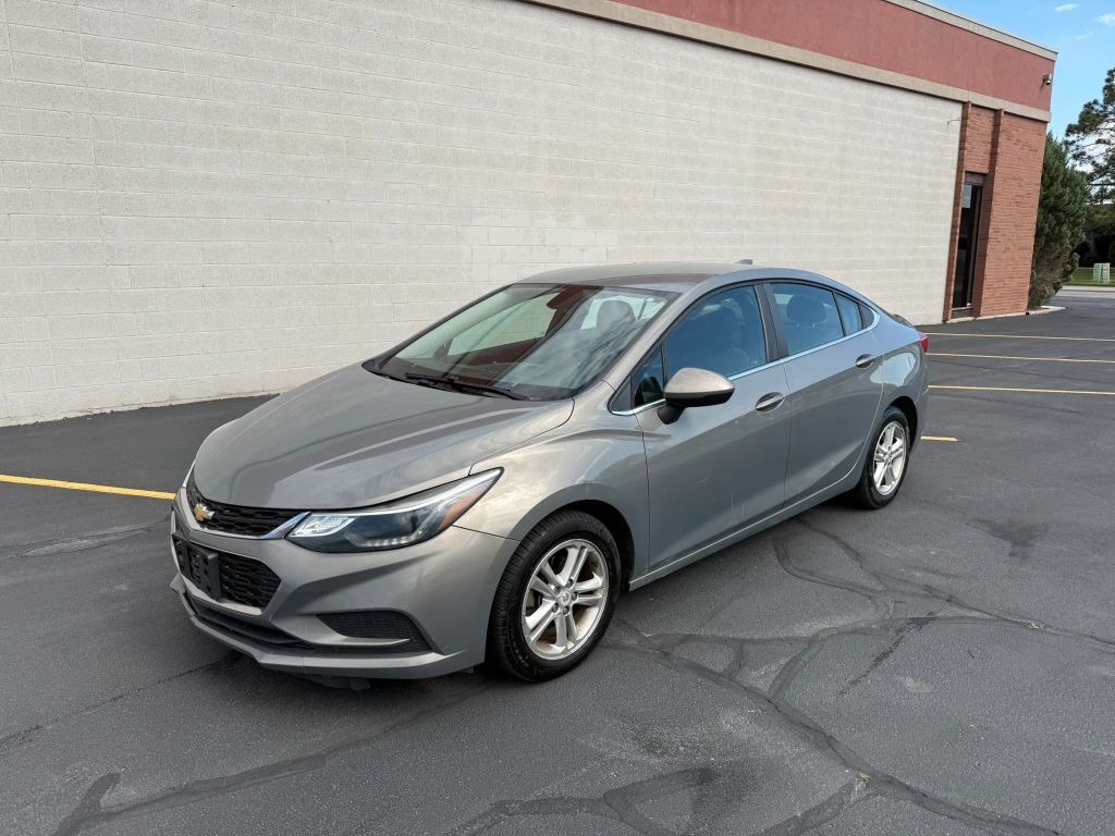 2017 CHEVROLET Cruze