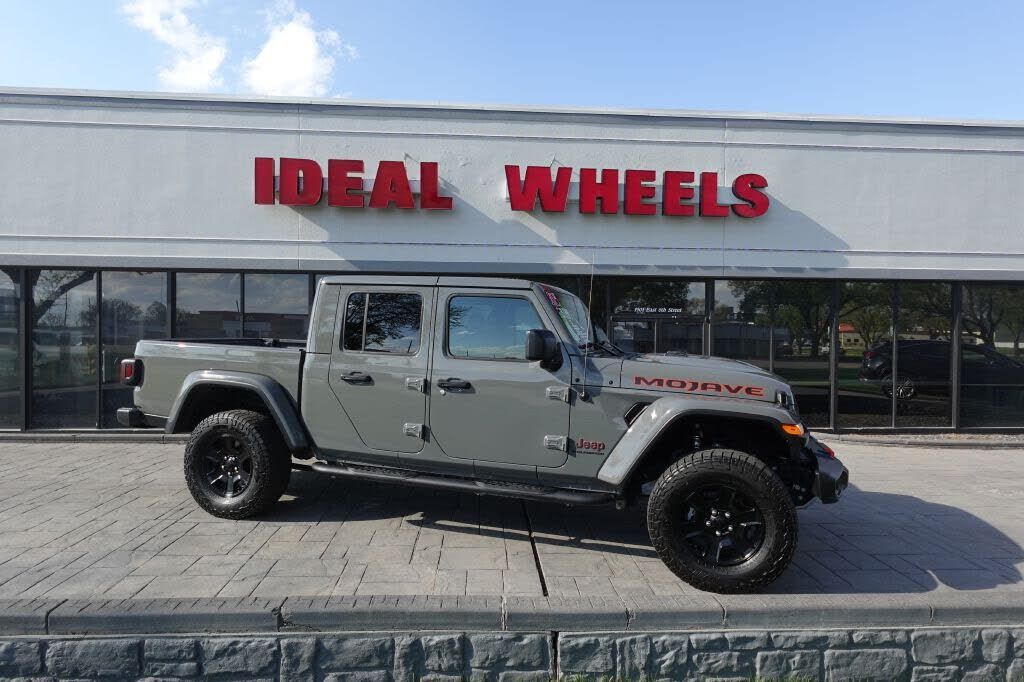 2023 JEEP Gladiator