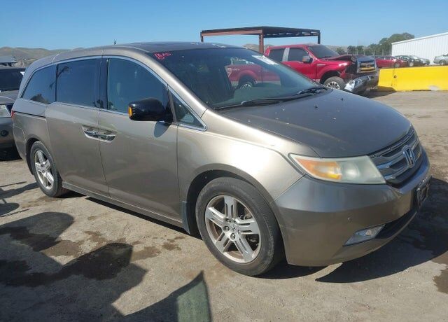 2011 HONDA Odyssey