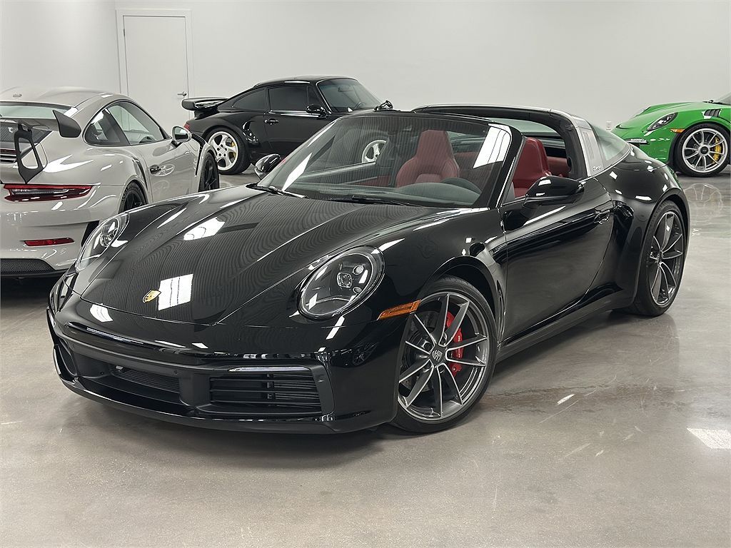 2024 PORSCHE 911