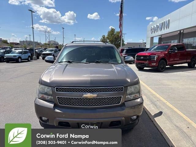 2011 CHEVROLET Suburban