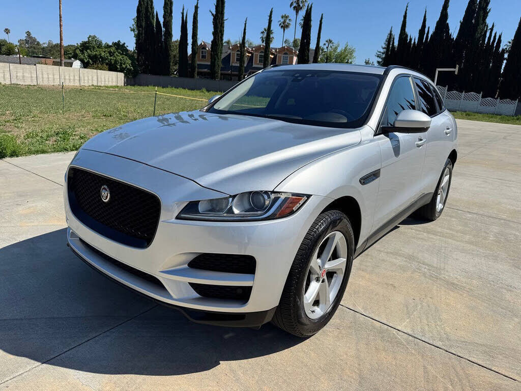 2017 JAGUAR F-Pace
