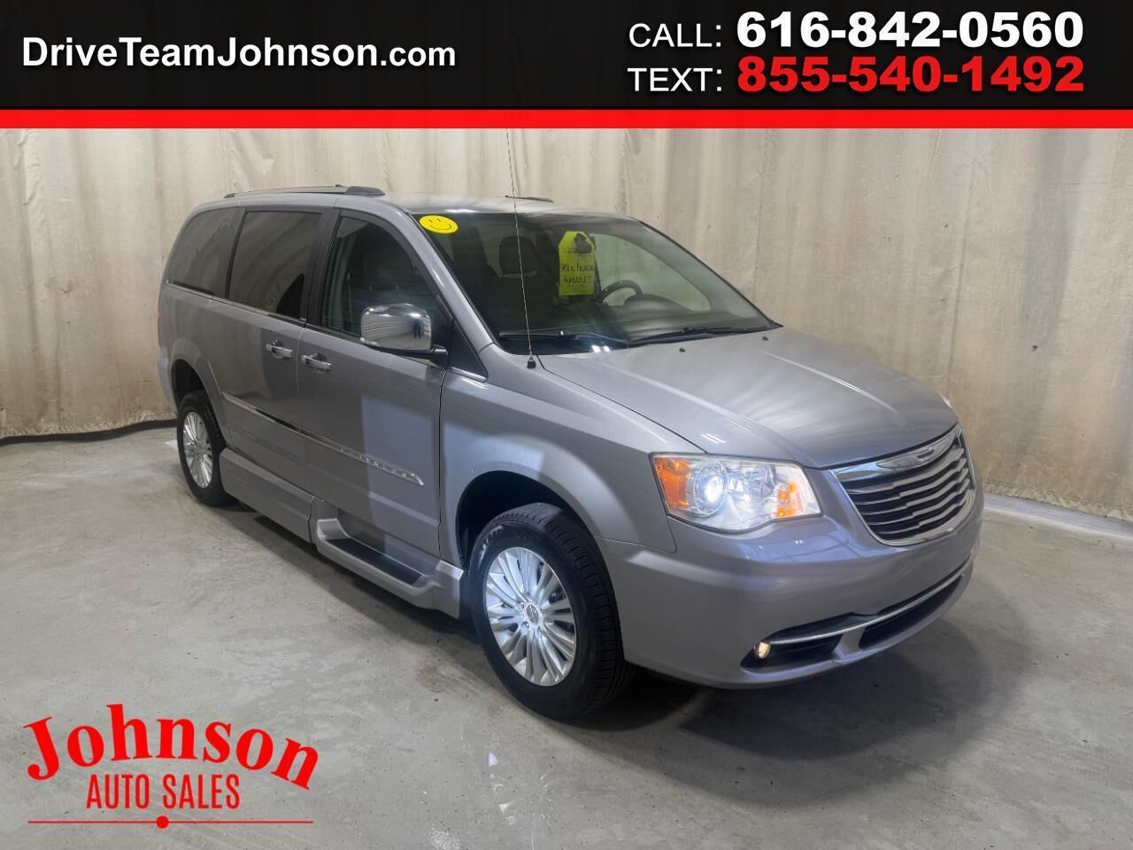 2014 CHRYSLER Town and Country