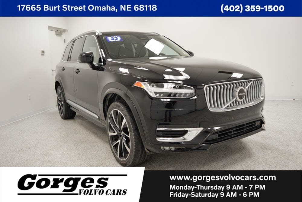 2023 VOLVO XC90