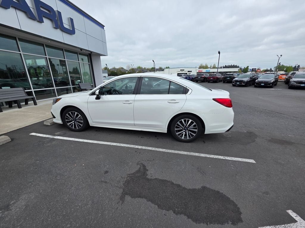2018 SUBARU Legacy