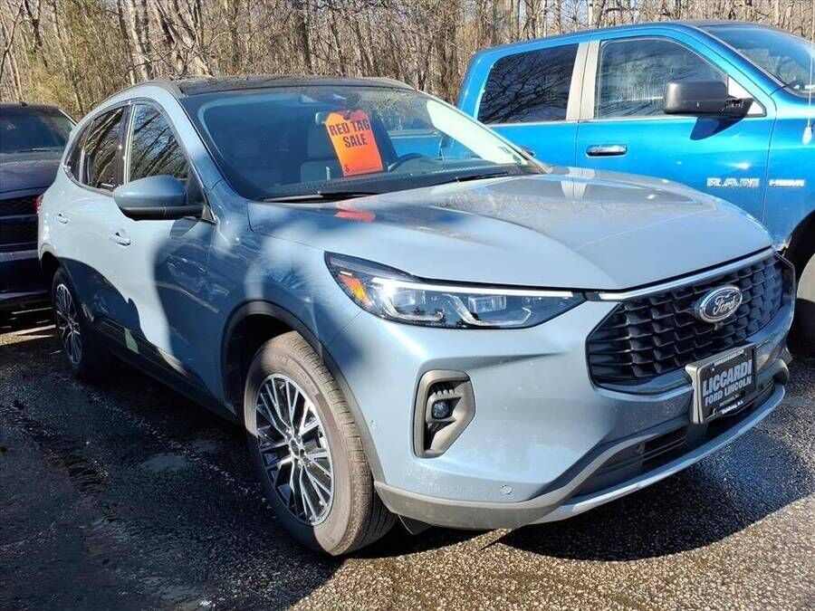 2024 FORD Escape