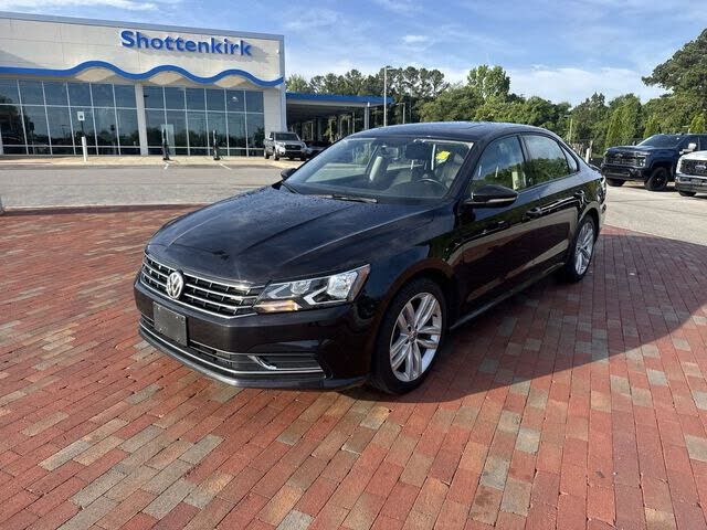 2019 VOLKSWAGEN Passat