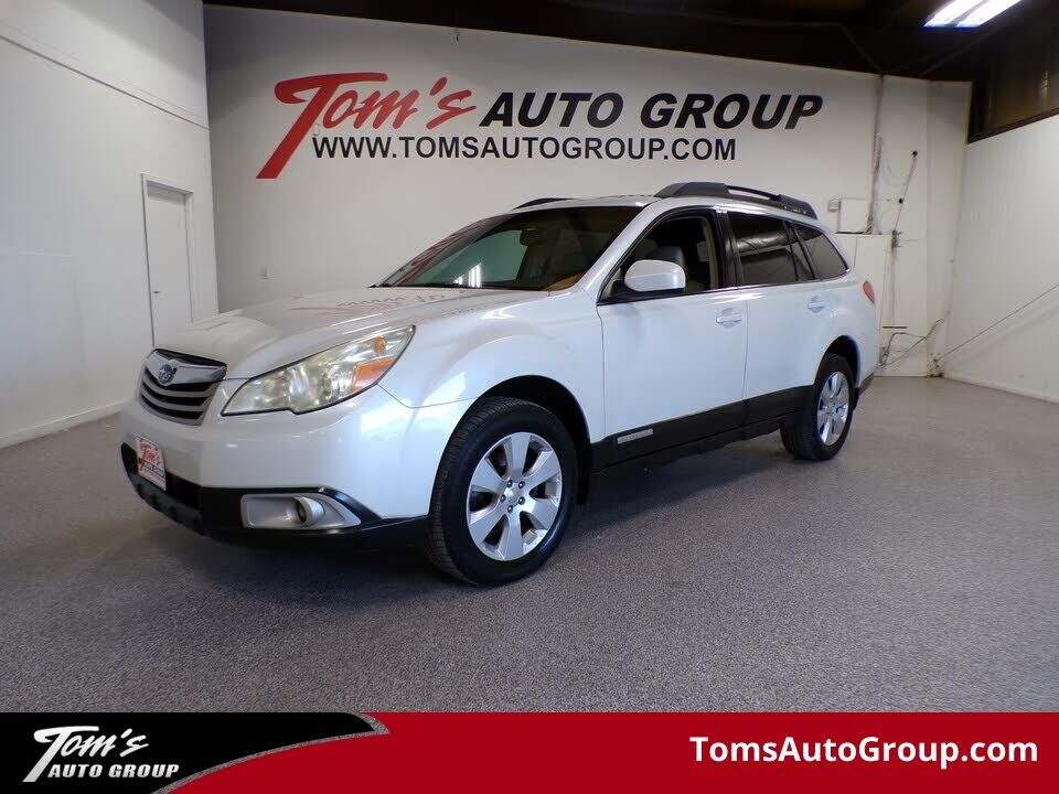 2010 SUBARU Outback