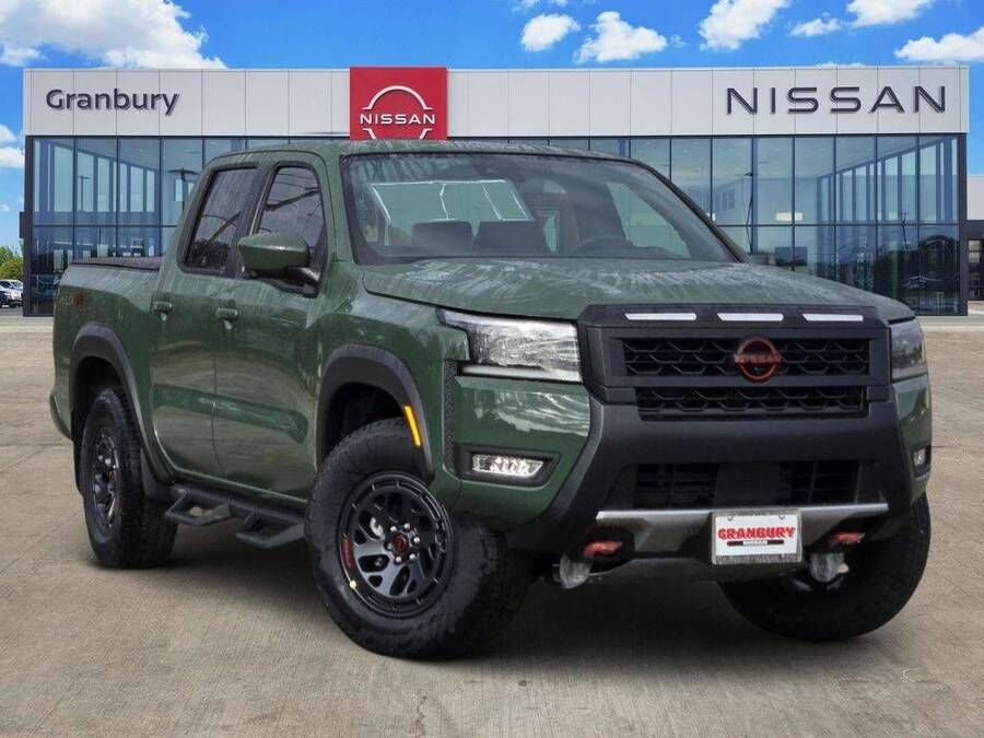 2026 NISSAN Frontier