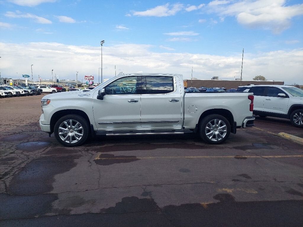 2024 CHEVROLET Silverado