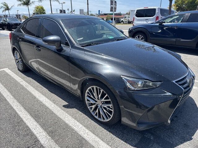 2017 LEXUS IS