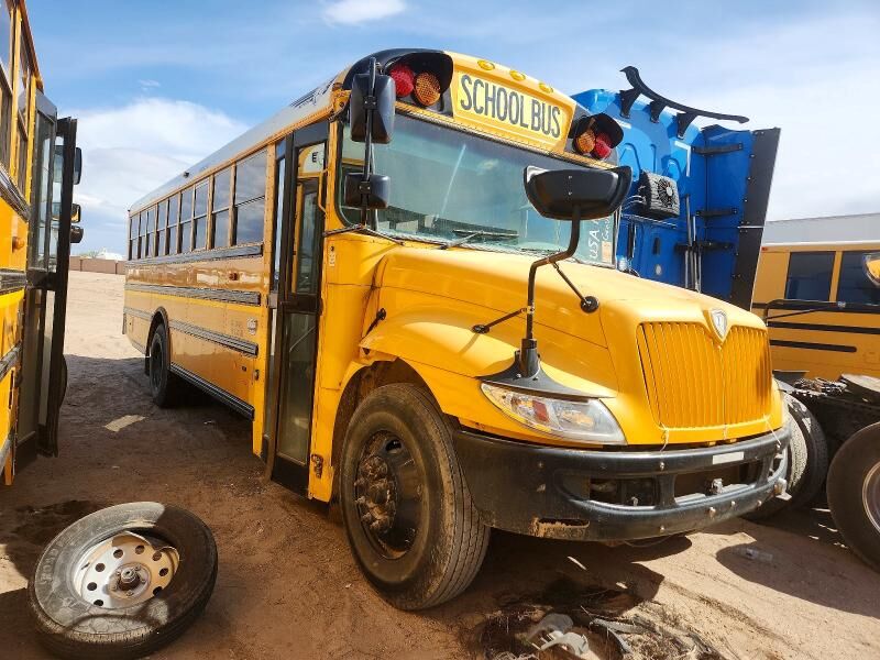 2015 IC BUS PB105
