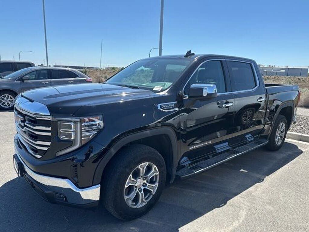 2023 GMC Sierra