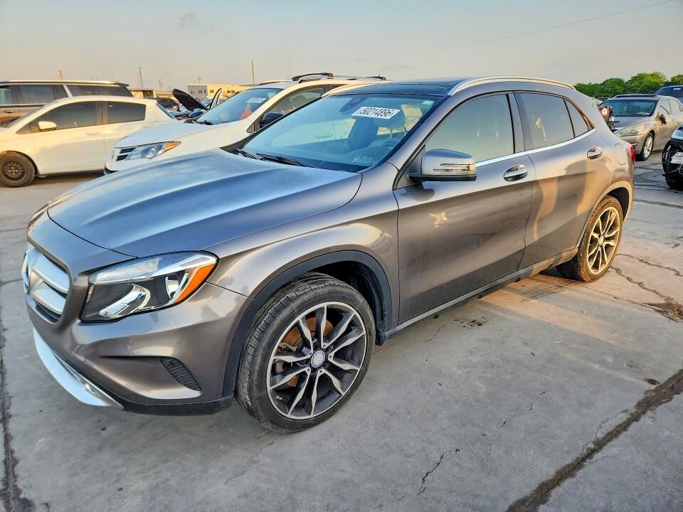 2016 MERCEDES-BENZ GLA-Class