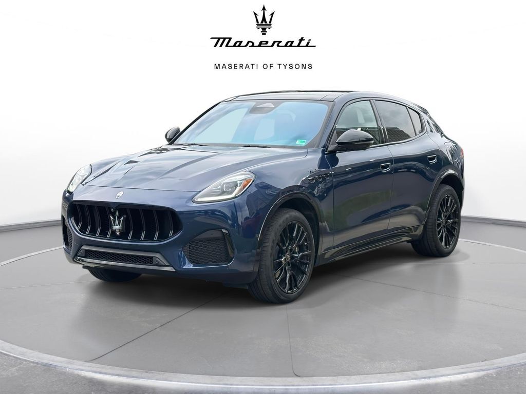 2025 MASERATI Grecale