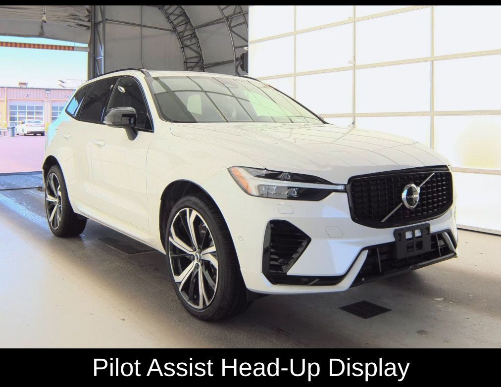2025 VOLVO XC60