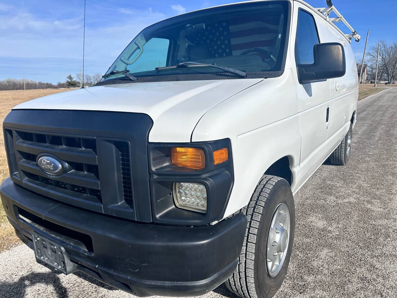 2010 FORD E-250