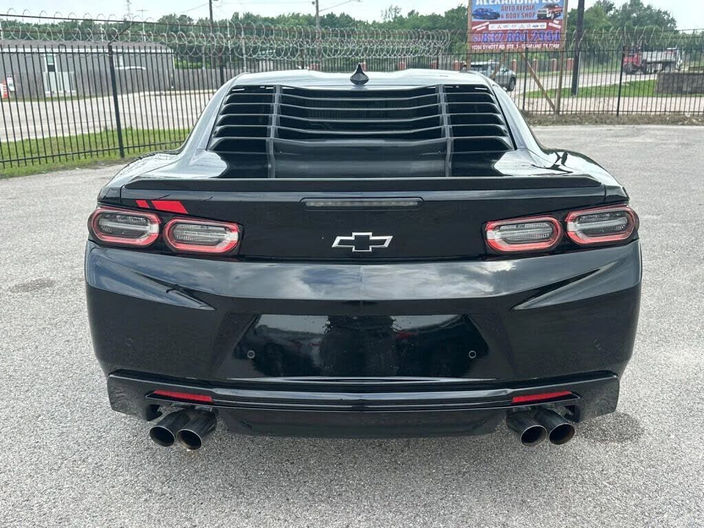 2023 CHEVROLET Camaro