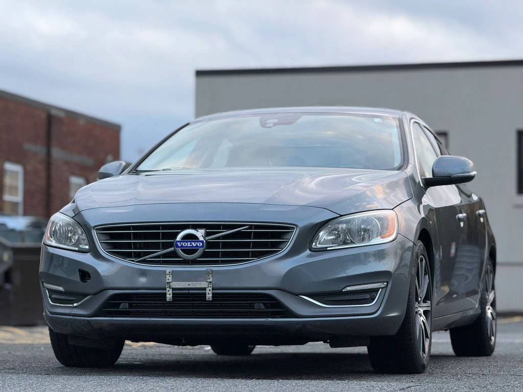 2017 VOLVO S60