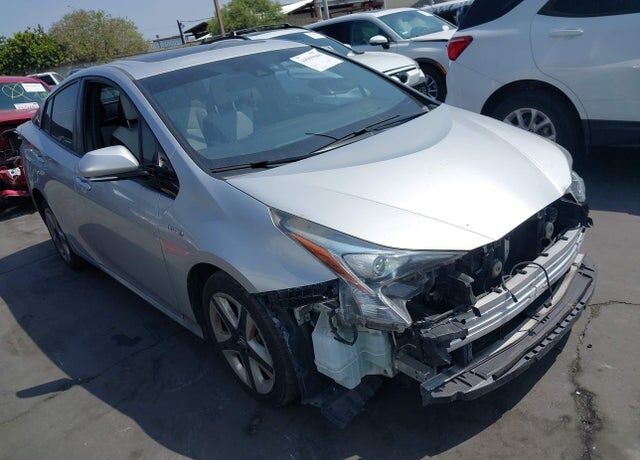 2016 TOYOTA PRIUS