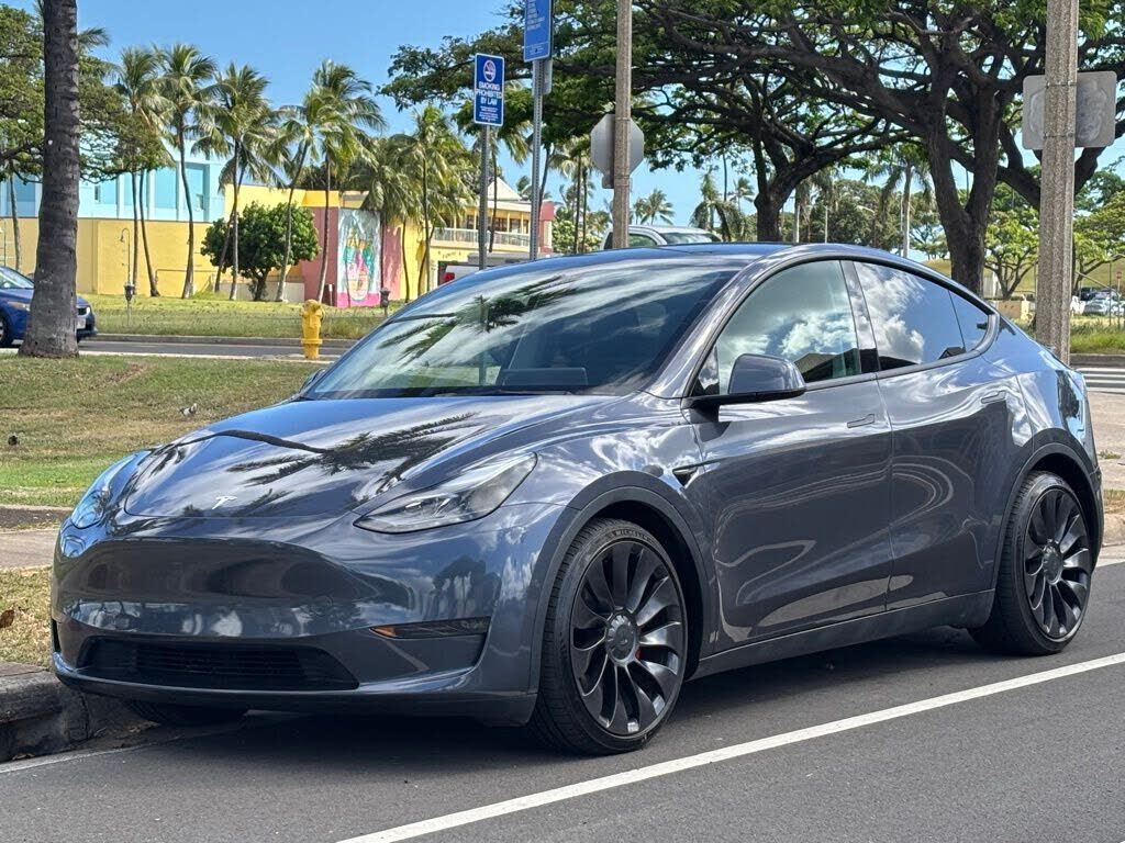 2022 TESLA Model Y