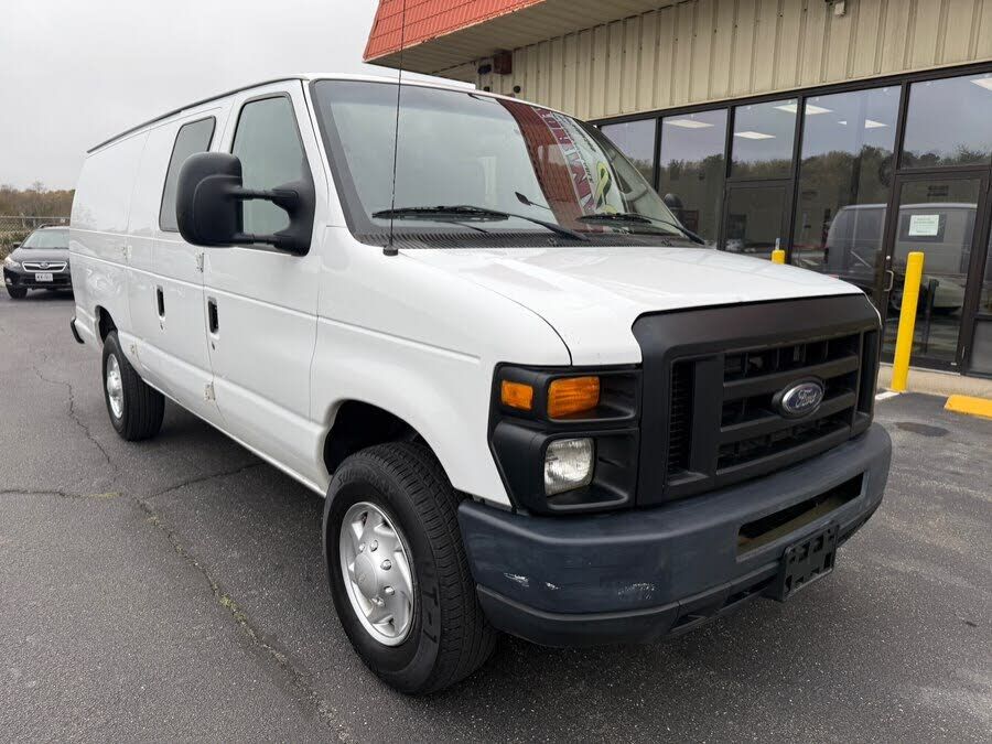 2012 FORD E-250