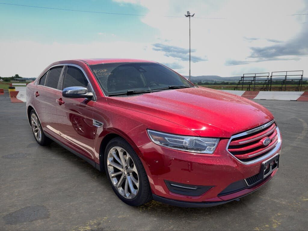 2015 FORD Taurus
