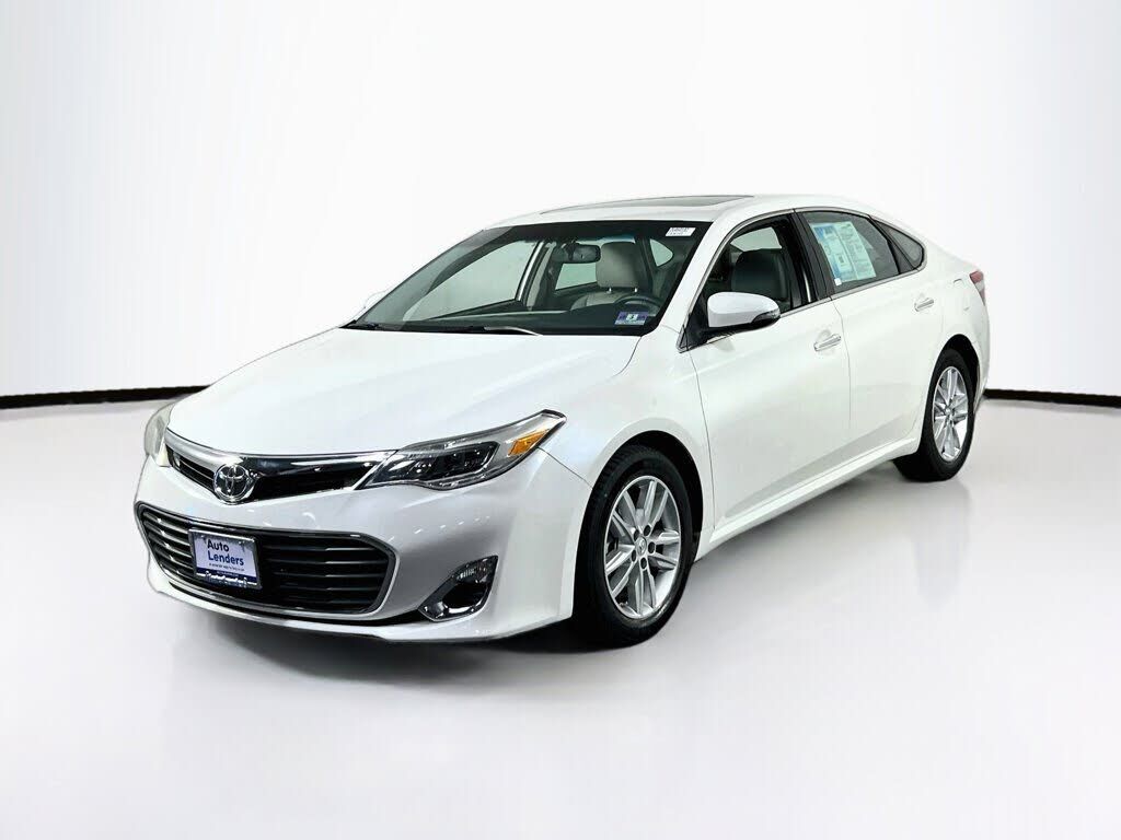 2013 TOYOTA Avalon