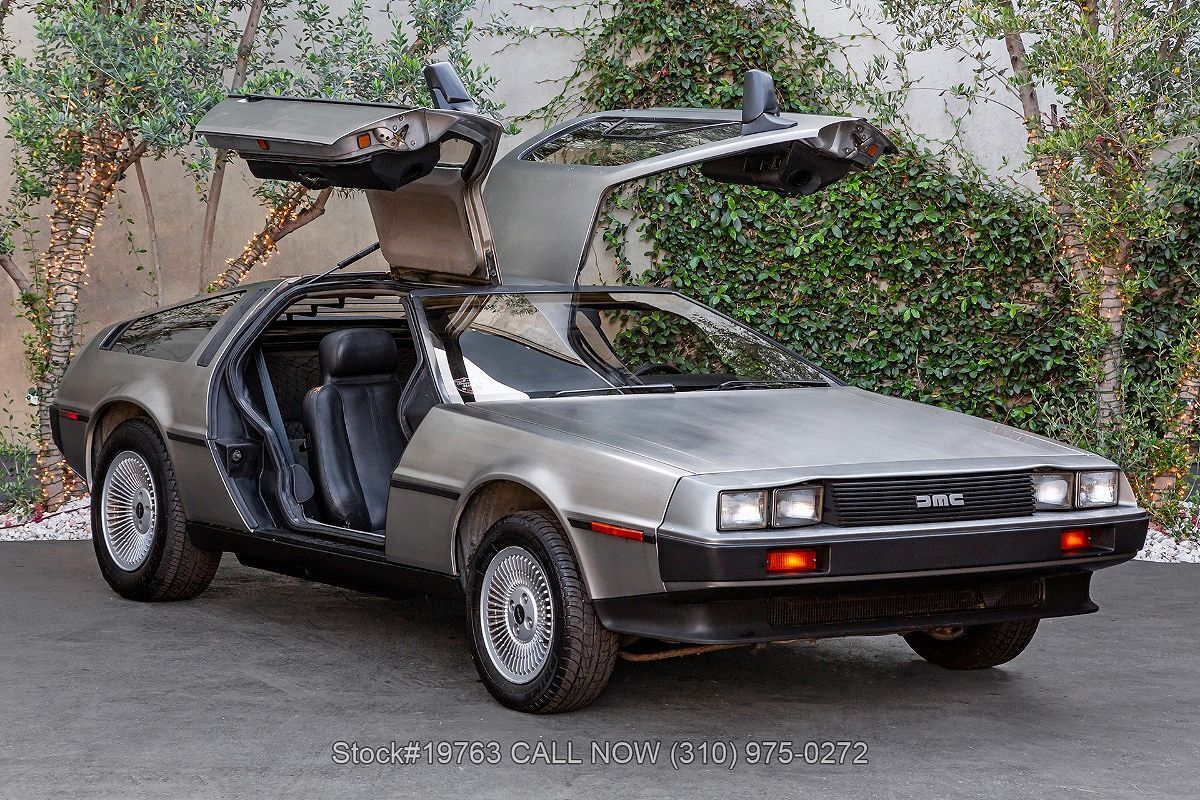 1981 DELOREAN DMC-12