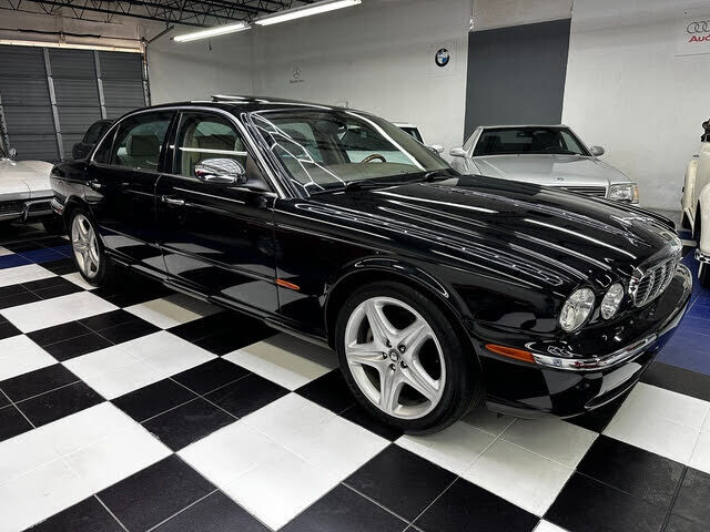 2005 JAGUAR XJ