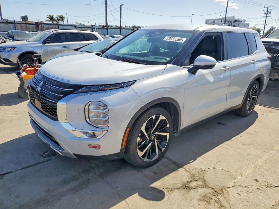 2023 MITSUBISHI Outlander