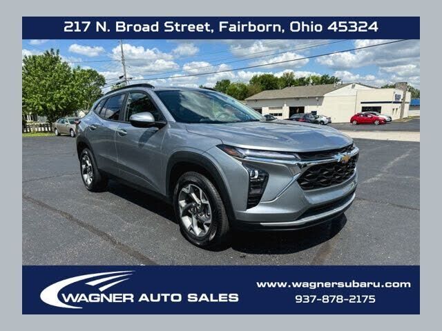 2025 CHEVROLET Trax