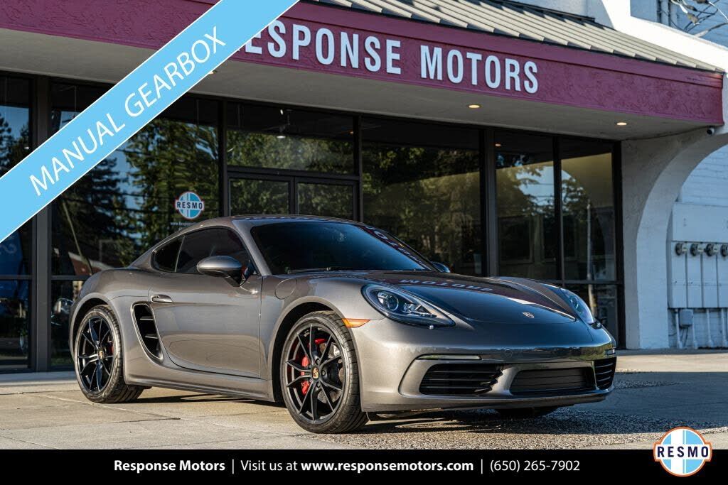 2018 PORSCHE 718