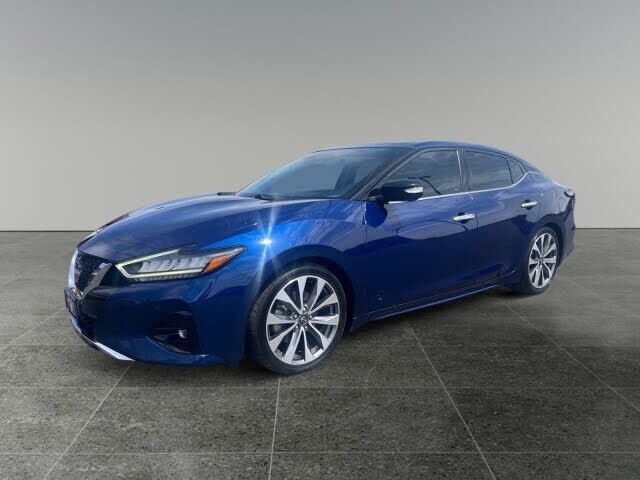 2023 NISSAN Maxima