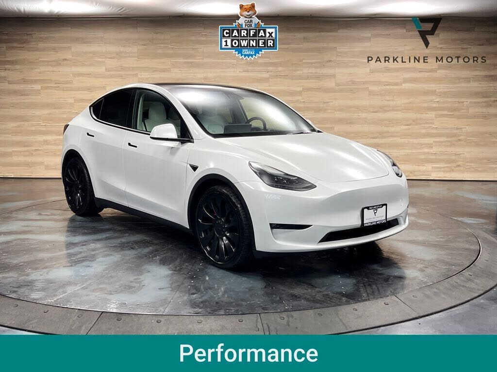 2023 TESLA Model Y