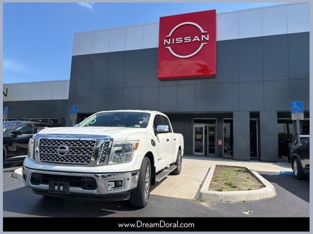 2017 NISSAN Titan