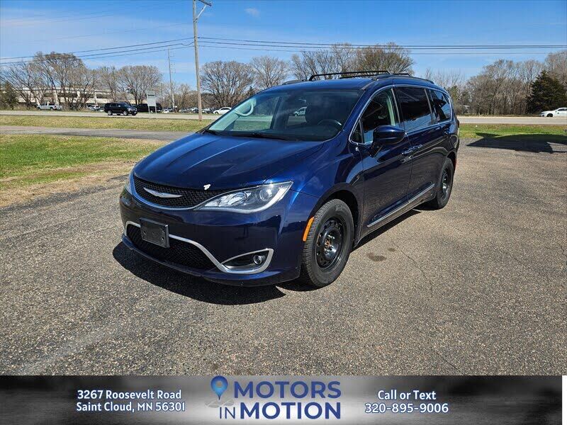 2017 CHRYSLER Pacifica