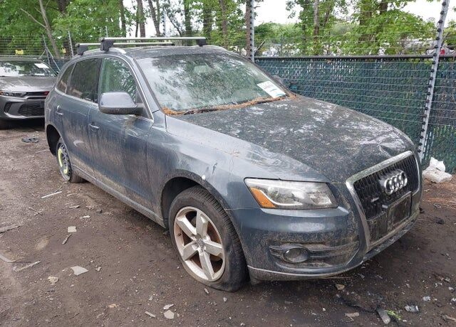 2010 AUDI Q5