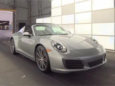 2017 PORSCHE 911