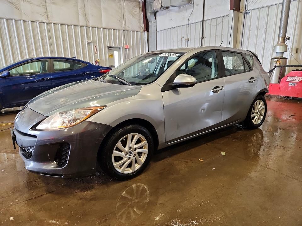 2013 MAZDA Mazda3