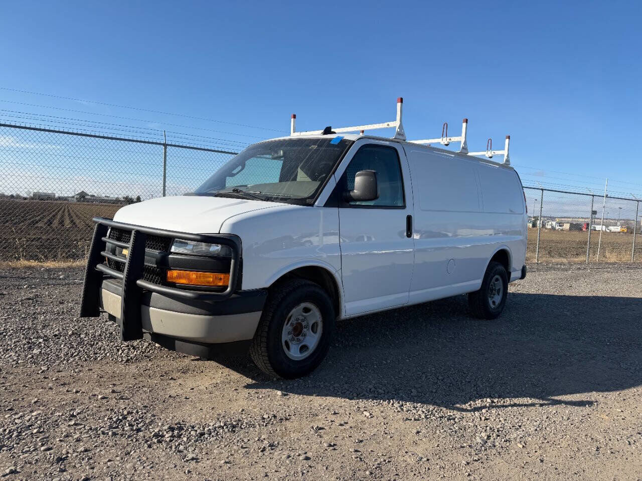 2020 CHEVROLET Express