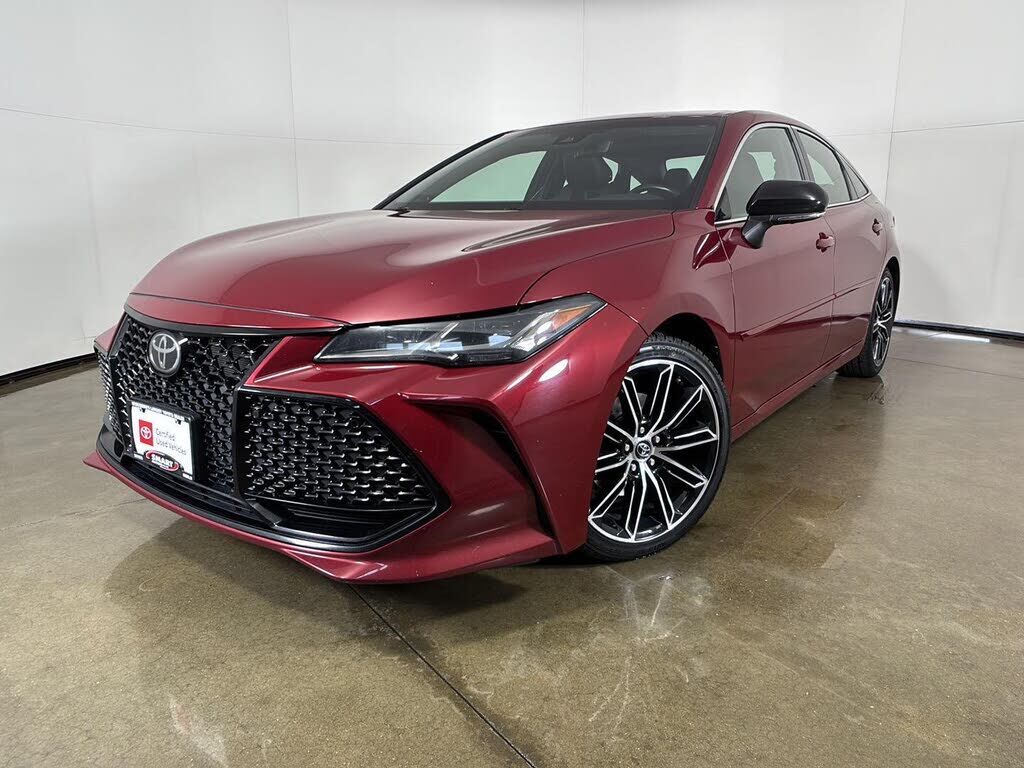 2019 TOYOTA Avalon