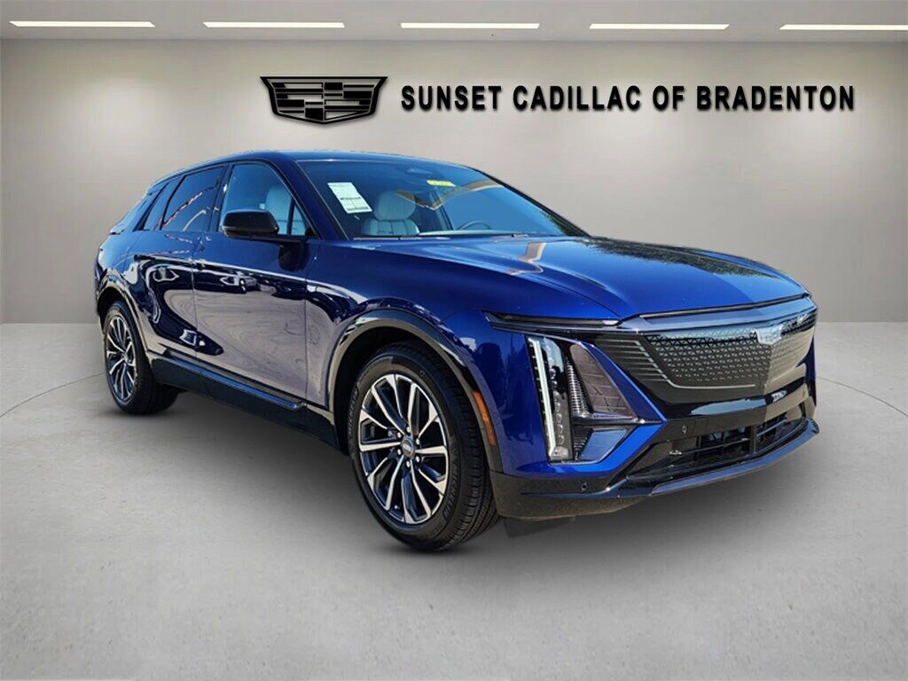 2025 CADILLAC Lyriq