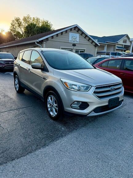 2017 FORD Escape