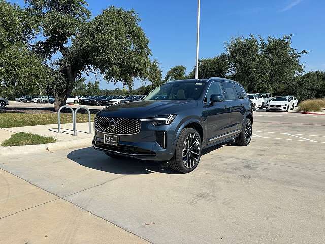 2026 VOLVO XC90