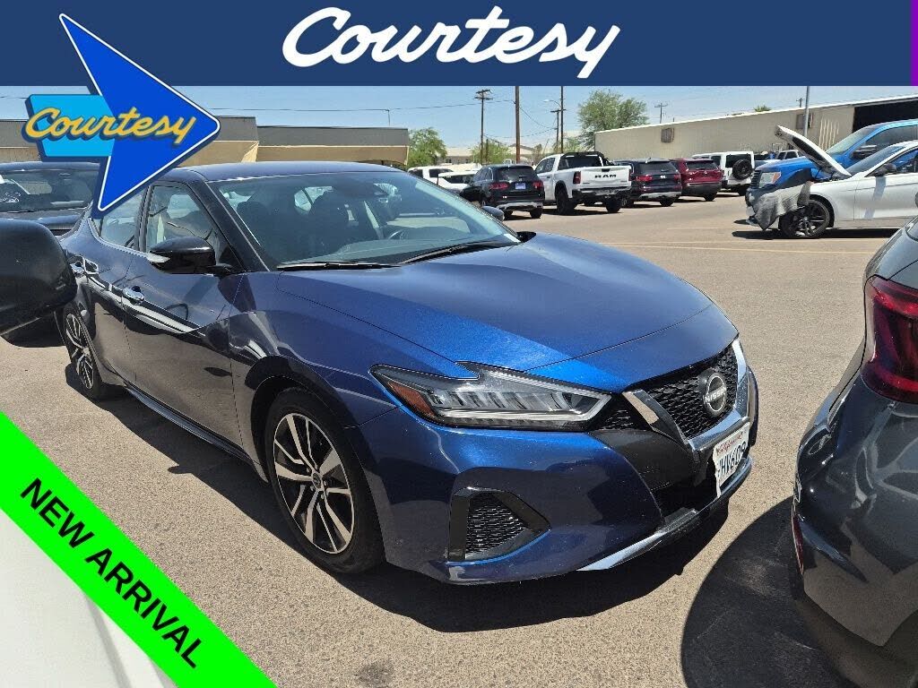 2023 NISSAN Maxima